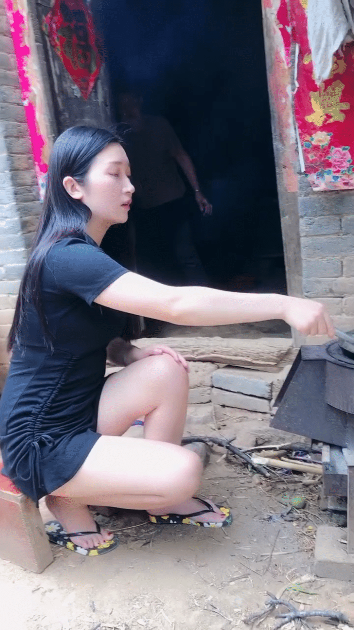 怎么在网上下载传奇sf？(传奇sf装备更换提示怎么关？)插图