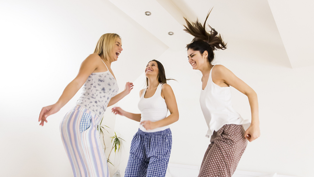 王思聪代言传奇手游是什么？(传奇手游的目的是什么？)插图