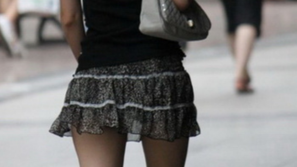 传奇手游什么服好玩一些？(传奇端游和手游哪个好玩？)插图