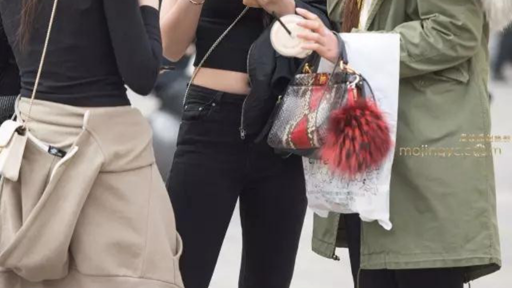 寒冰传奇手游什么职业好玩？(复古传奇单职业怎么玩？)插图