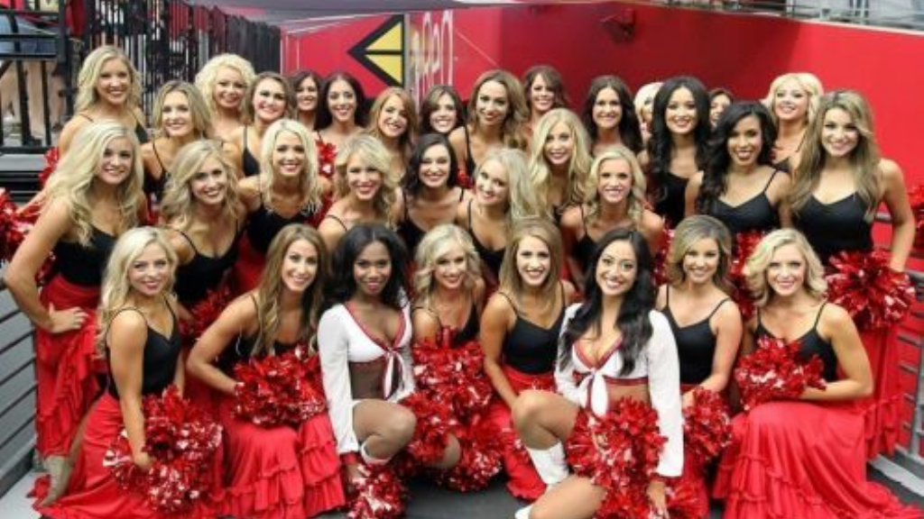 手游传奇打金服是什么游？(单职业传奇什么时候开新区？)插图