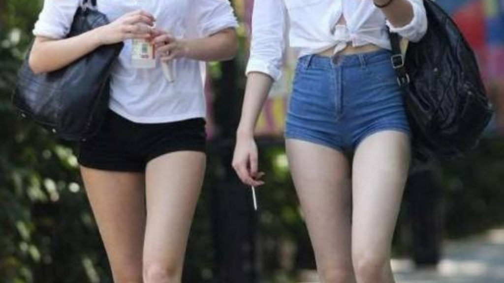 手游传奇前期玩什么职业？(传奇手游闪退什么意思？)插图