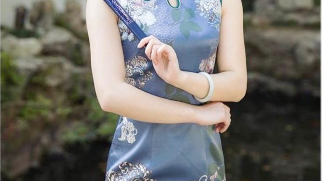 手游传奇引擎哪个好用些？(手游app传奇哪个好玩？)插图