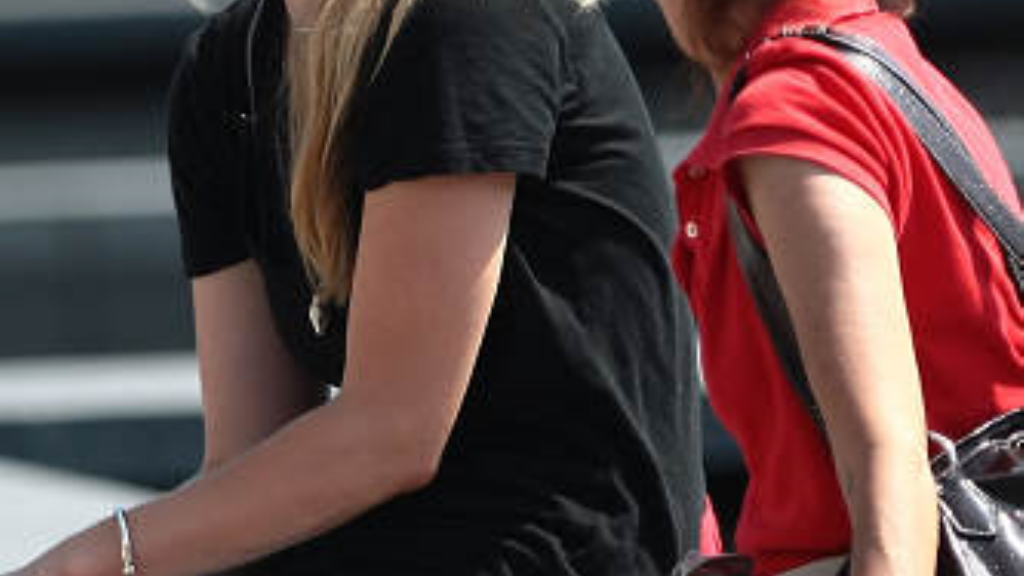 传奇游戏组队手游推荐哪个？(什么是传奇三国志游戏手游？)插图