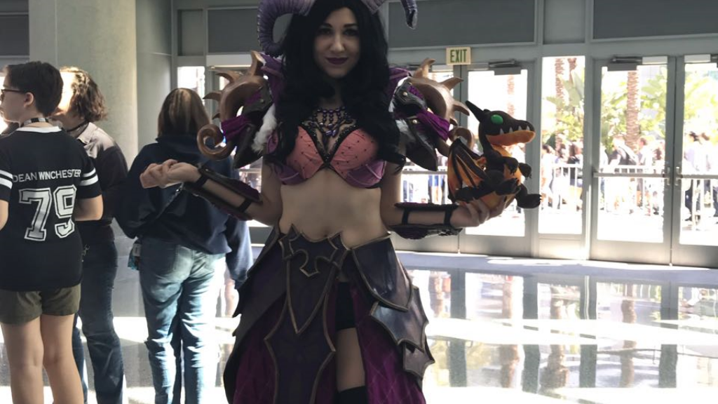 手游传奇什么是邀请码？(传奇手游外挂用什么好？)插图