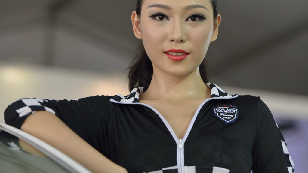 手游传奇哪个比较复古？(复古传奇手游金矿有什么用？)插图