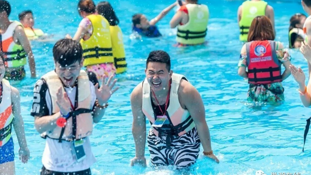 手游传奇4是什么意思？(单职业传奇sf用什么客户端？)插图