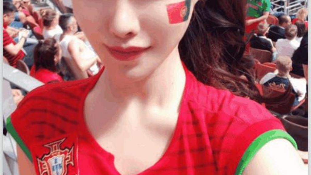 手游传奇哪个可以打烟花?(传奇手游互通服是什么意思?)插图 手游传奇哪个可以打烟花?(传奇手游互通服是什么意思?)插图