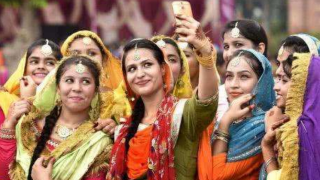 姜子牙传奇手游有什么区别？(传奇手游神器属性选择什么？)插图