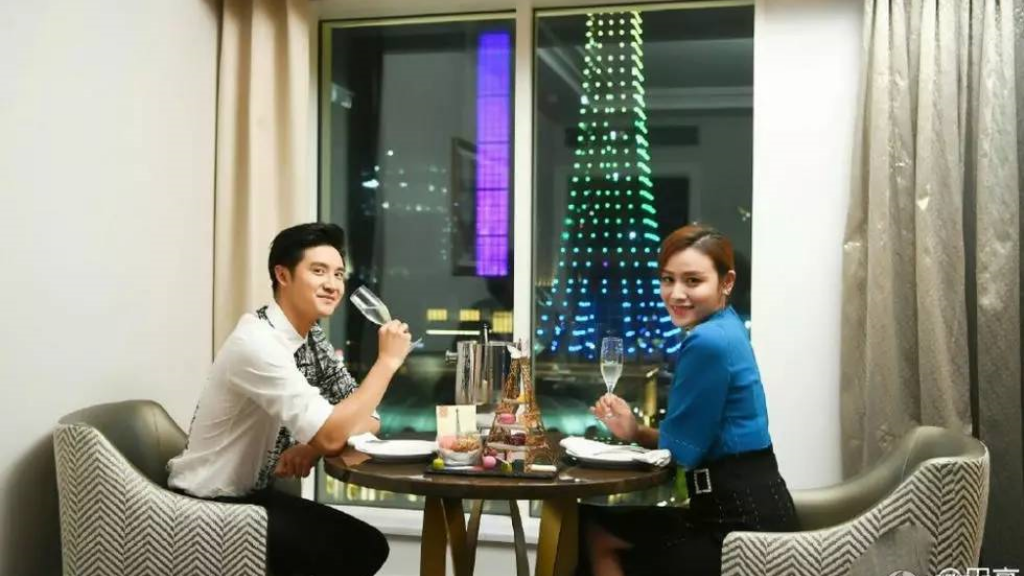 传奇世界手游哪个是正版？(战神传奇手游哪个好用点？)插图