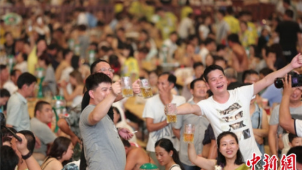 单职业传奇pk用什么辅助？(手游传奇什么服能打金块？)插图