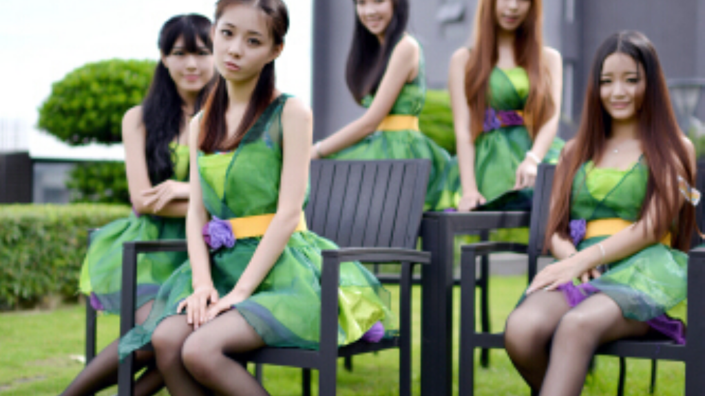 女生玩传奇手游什么心态？(手游传奇哪个好不氪金？)插图