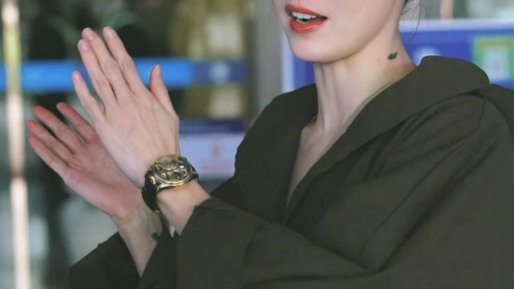 单职业版传奇私服怎么玩？(传奇手游打造什么装备？)插图