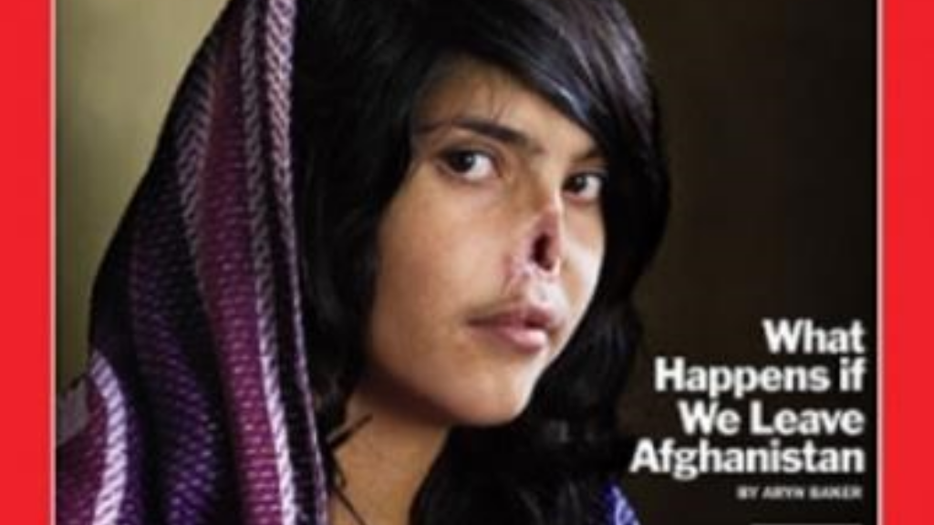 哪个传奇手游好玩点啊？(火龙传奇手游哪个区人多？)插图