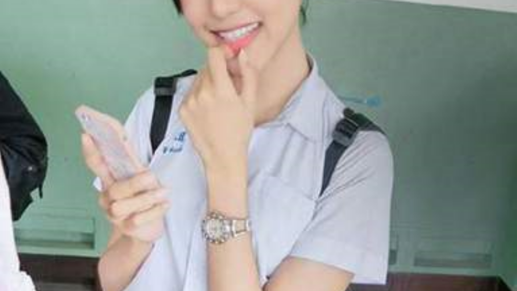 什么传奇手游元宝可以换钱？(手游传奇玩什么角色？)插图