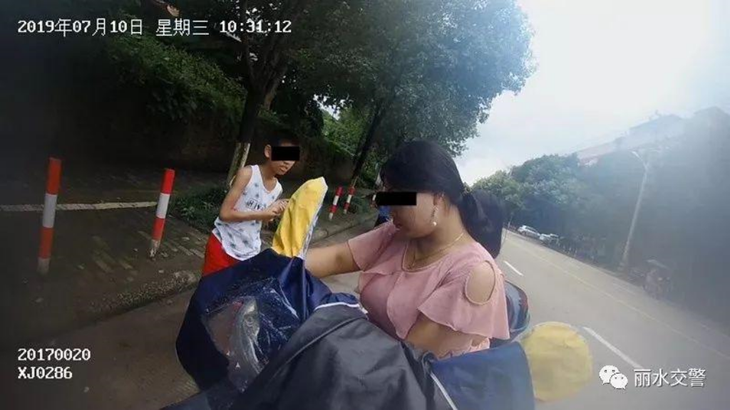 假传奇手游哪个好？(传奇世界手游现在用什么挂？)插图