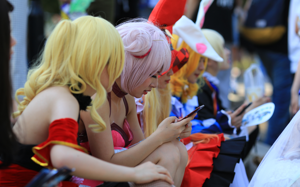 单职业传奇堕落坟场怎么去？(怎么制作单职业传奇私服？)插图