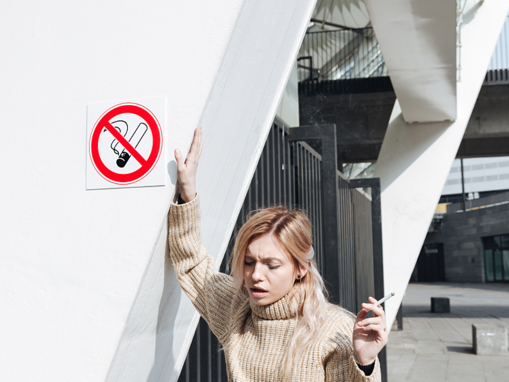 传奇类手游用什么引擎？(传奇手游团战时放什么歌？)插图