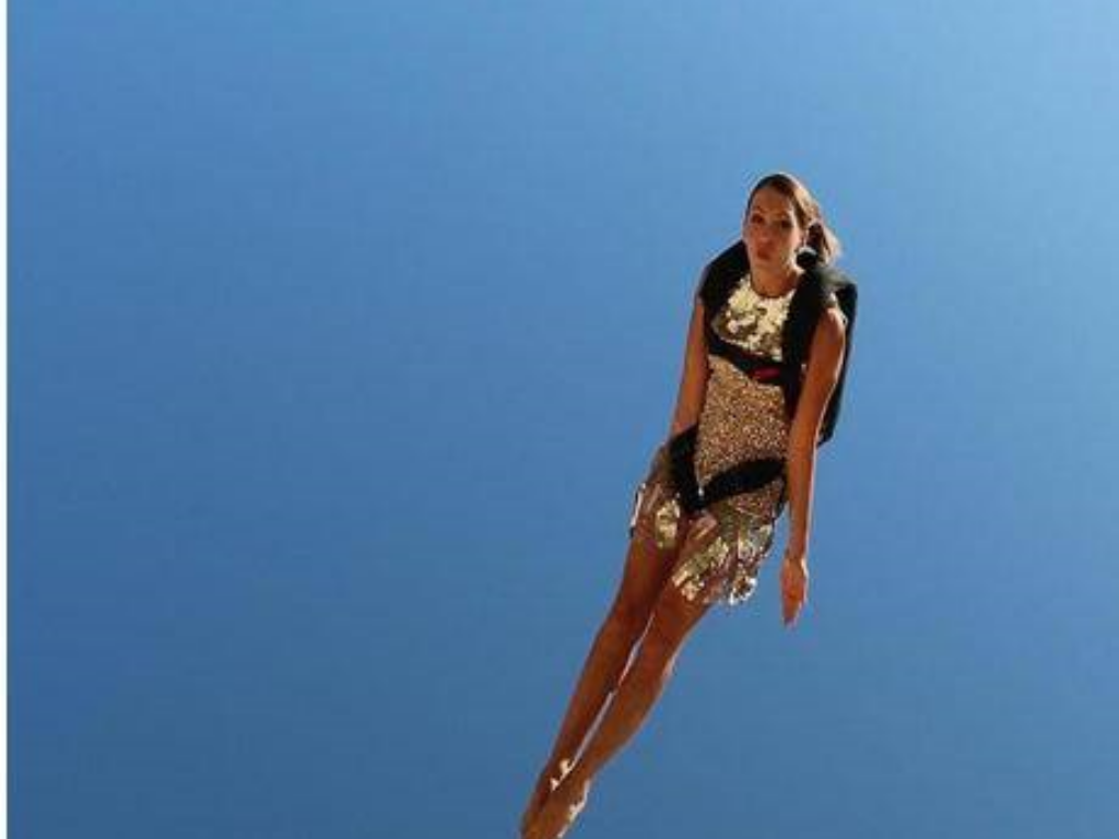 传奇手游选什么服装好看？(传奇手游什么手游土豪多的？)插图