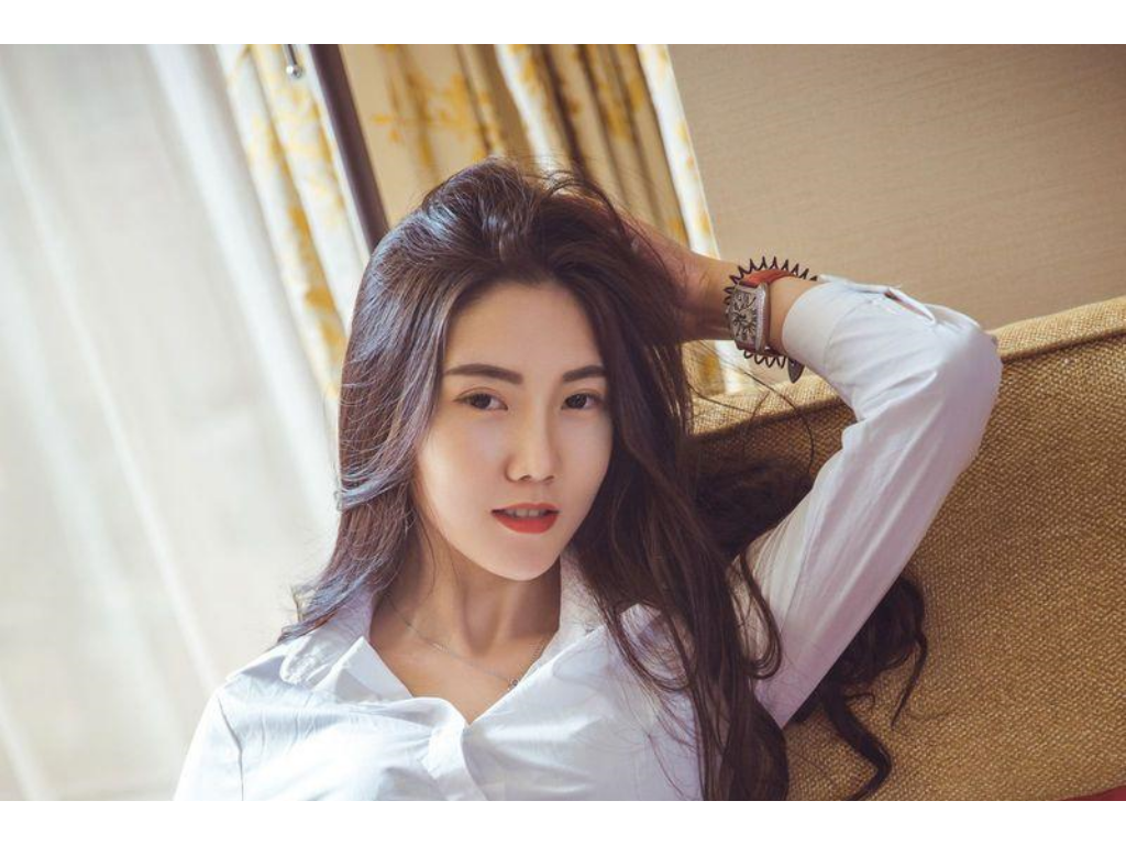 传奇手游雷电和法师哪个好？(手游热血传奇行会boss爆什么装备？)插图