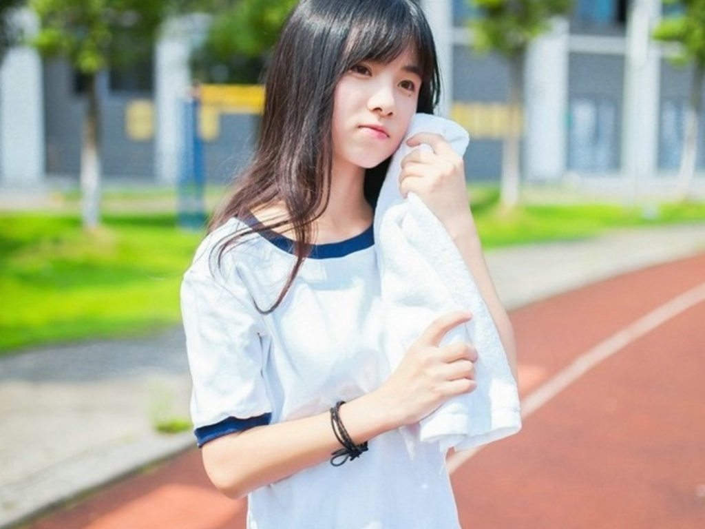 传奇手游搭配什么好看的？(类似至尊传奇什么手游？)插图