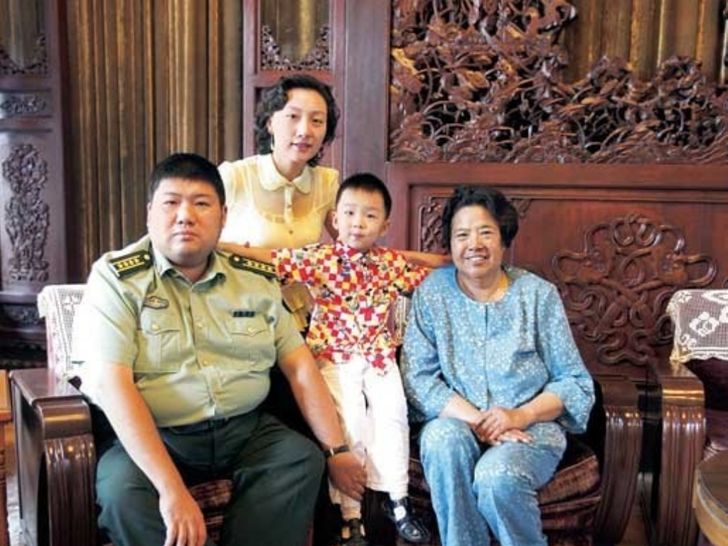 什么版本的手游传奇好打？(热血传奇手游战士带什么宝宝？)插图