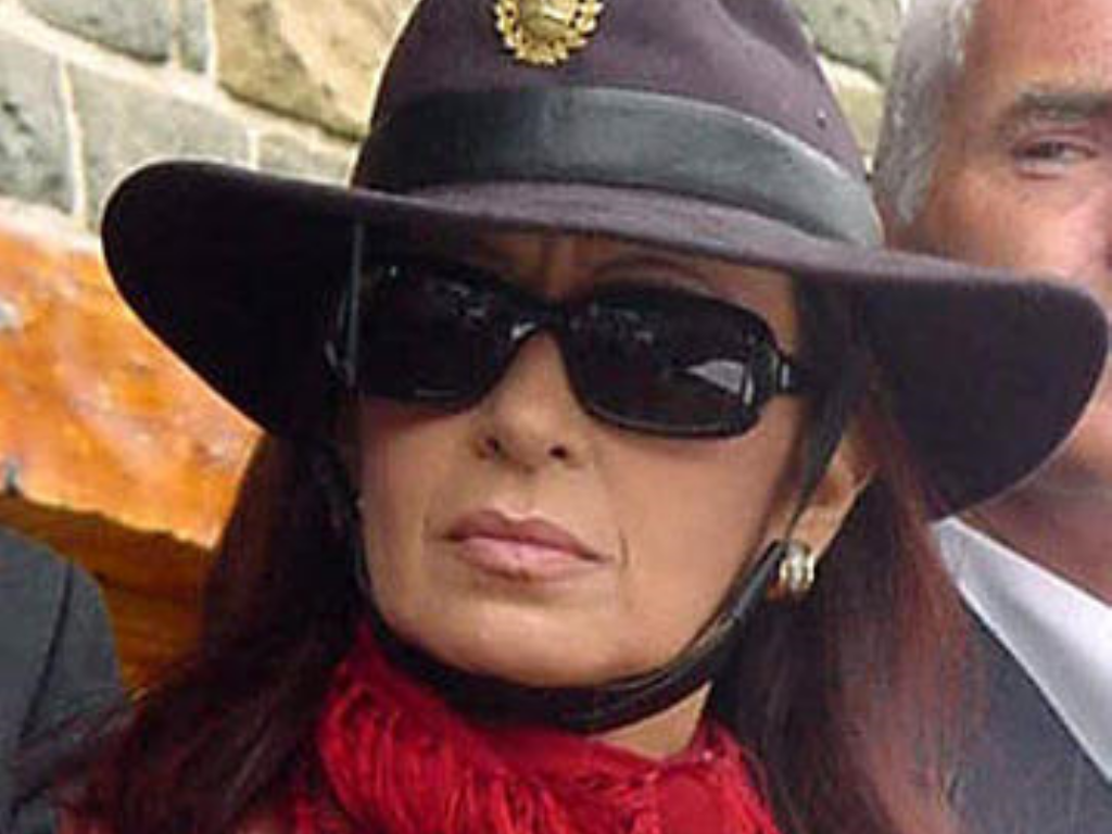 传奇类手游什么好玩的最多？(为什么手游单机没有传奇？)插图