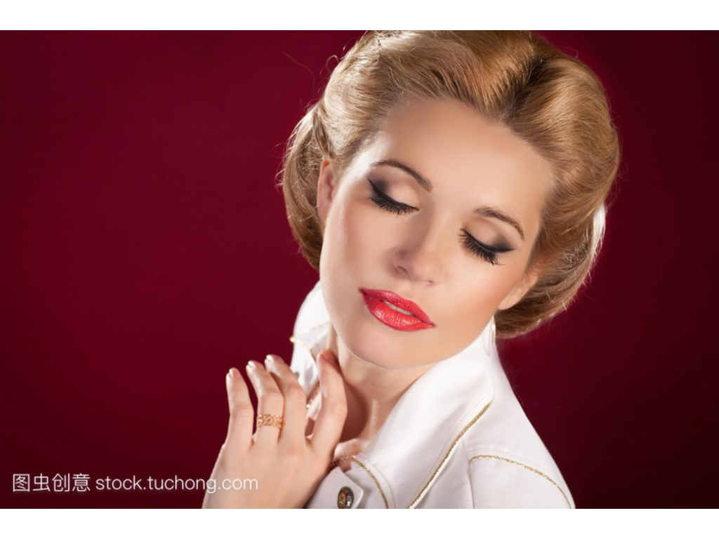 传奇类手游为什么这么？(复古传奇手游带什么装pK法师？)插图