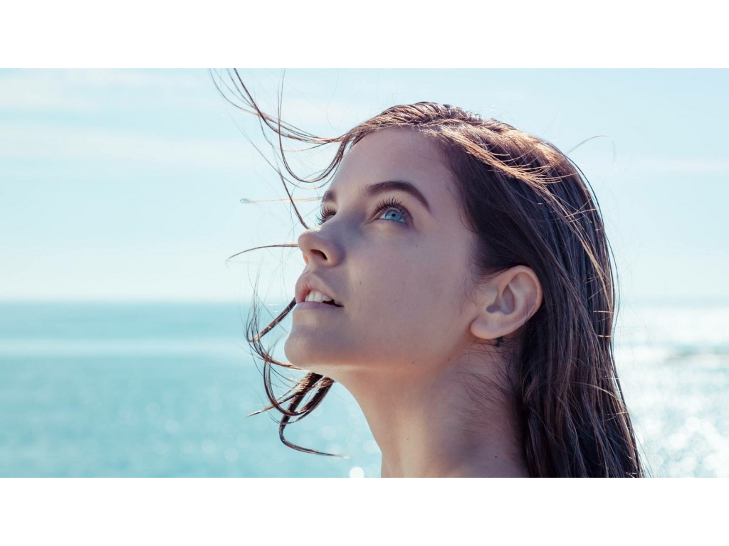 传奇手游选什么服装好看？(传奇手游什么辅助能用神器？)插图