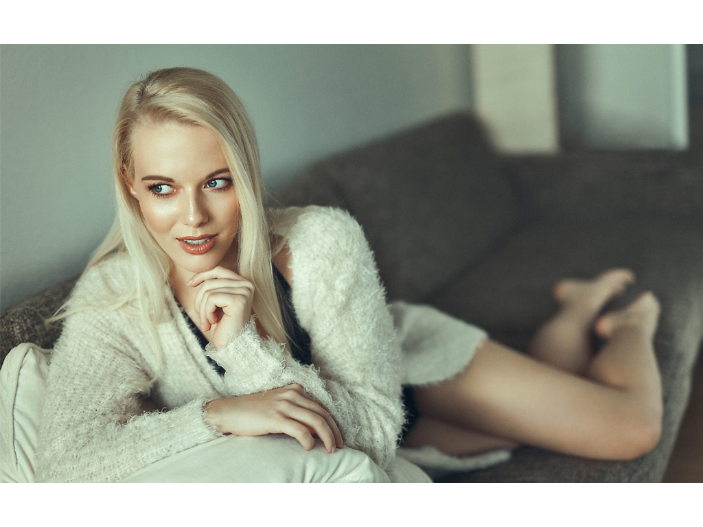 传奇手游暴击哪个属性好？(手游传奇都是什么登录器？)插图