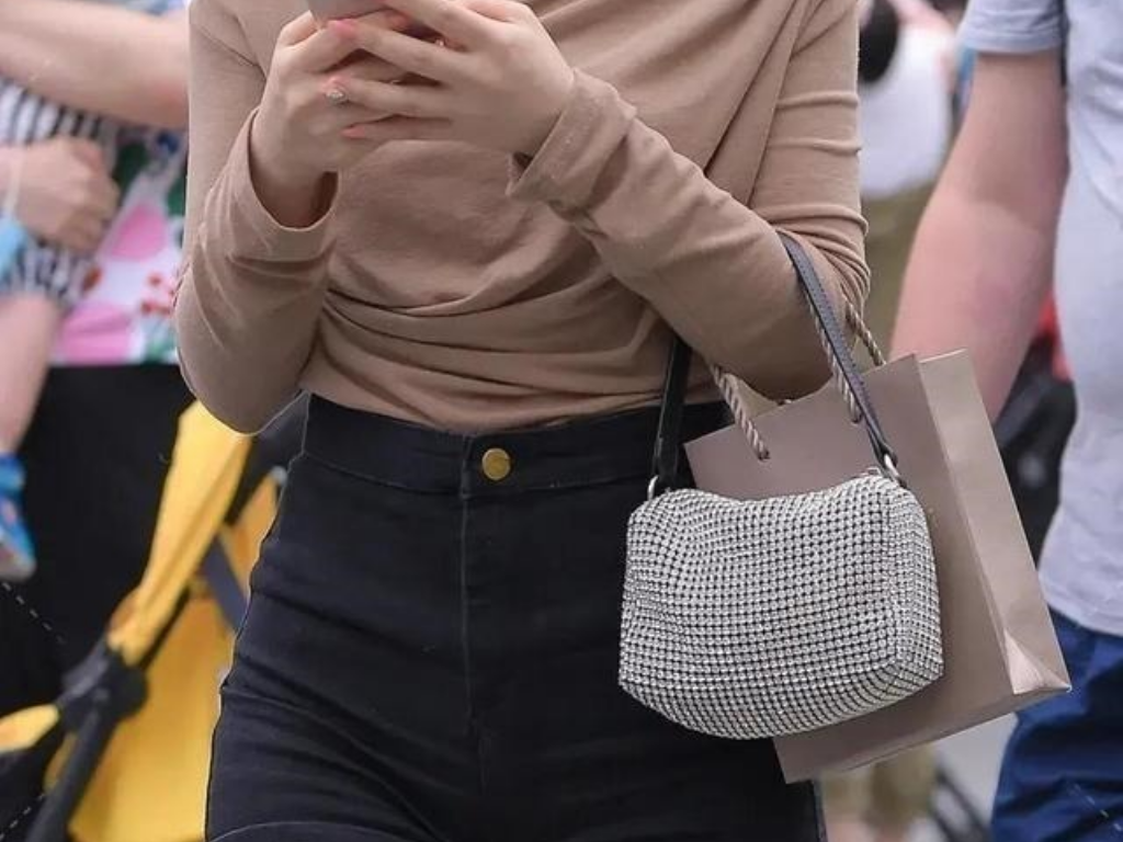 传奇无双单职业怎么加密码？(传奇手游版玩什么职业？)插图