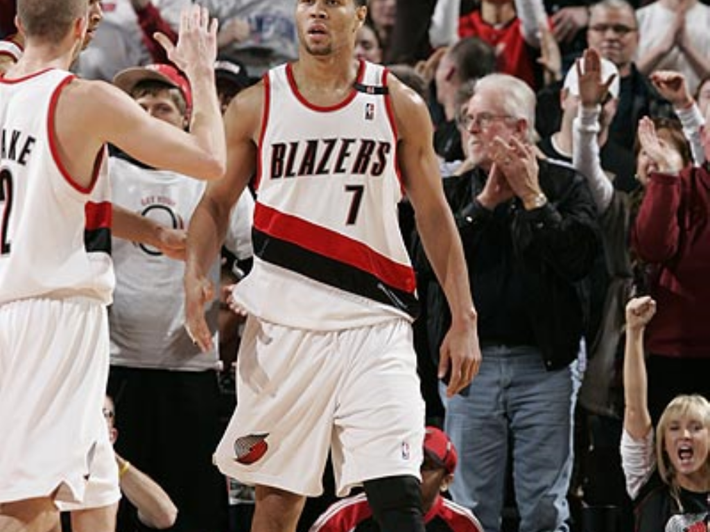 传奇手游高爆传奇哪个好贪玩传奇？(召唤月灵的传奇手游叫什么？)插图