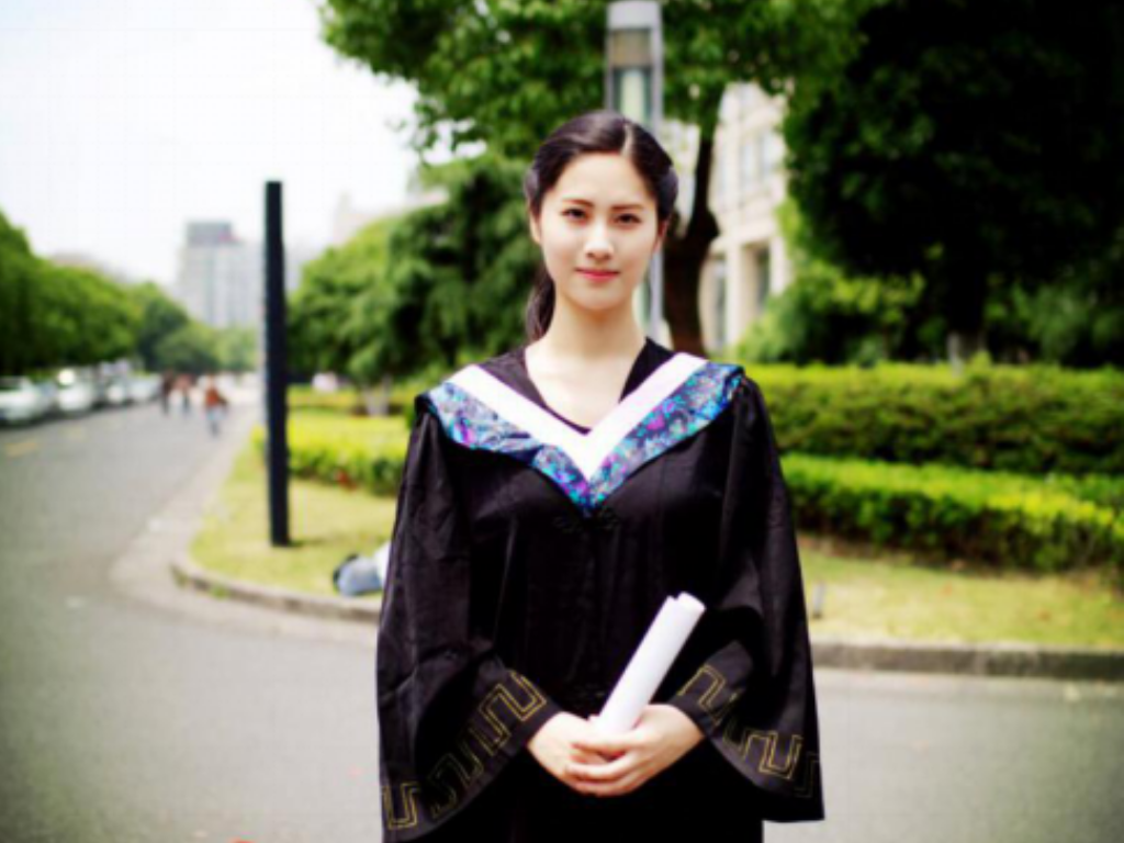 使命召唤手游传奇玩什么模式？(单职业传奇网站头像怎么改？)插图