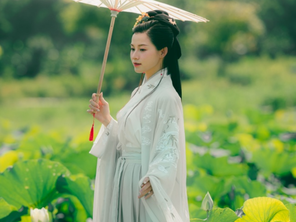 传奇端游单职业哪个好？(传奇手游什么道具好卖钱？)插图