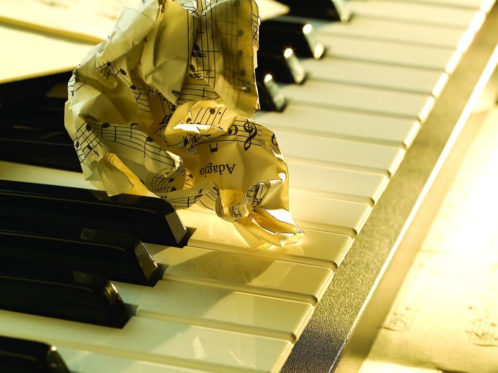 传奇手游有什么好东西卖？(传奇手游装备强化需要什么？)插图