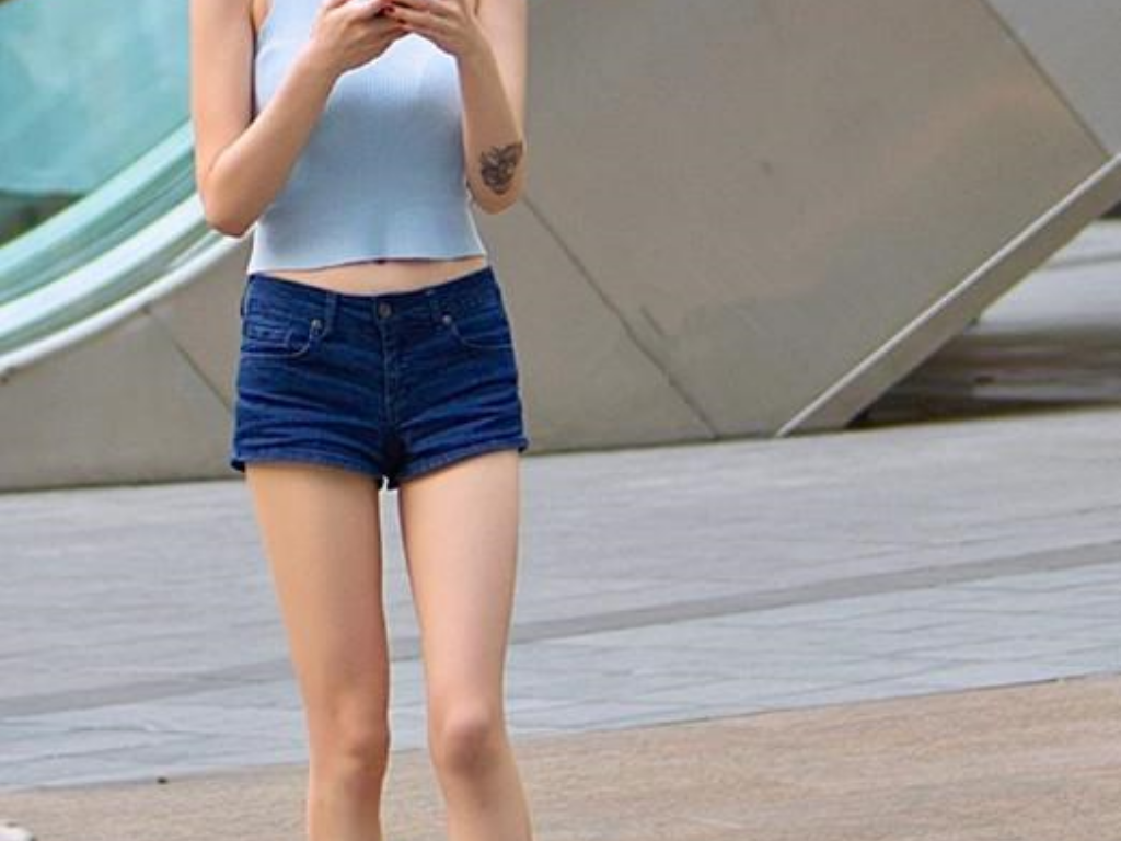 传奇盛世手游叫什么名字？(什么是传奇群服手游？)插图