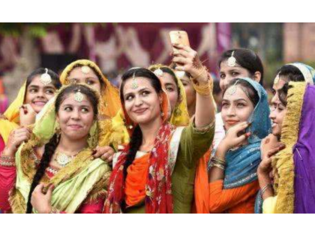 传奇手游跑血路加什么？(传奇4手游有什么服吗？)插图