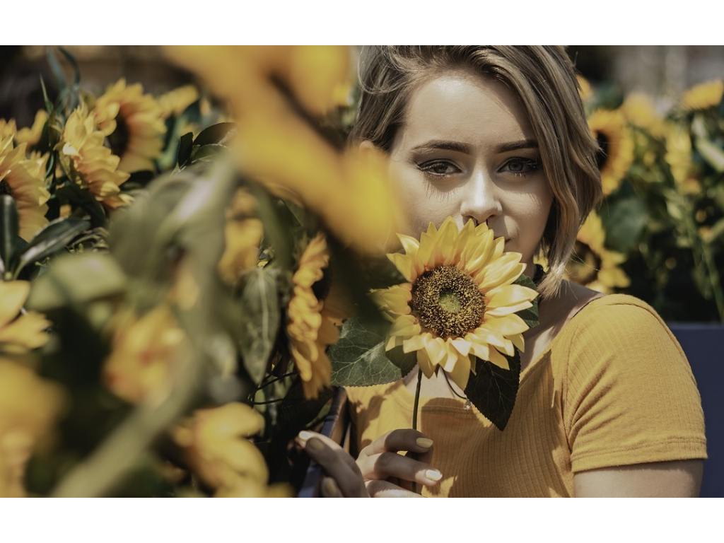 传奇手游用哪个语音？(恋战传奇手游哪个好玩？)插图