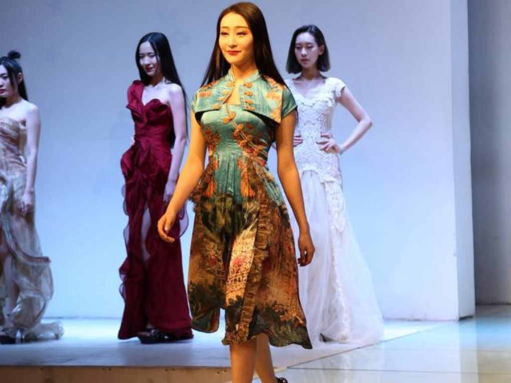 飘逸传奇手游在哪里下载？(热血传奇手游哪里打药好？)插图