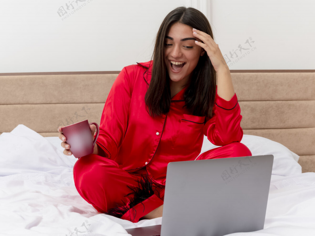 热血传奇手游花容处在哪里？(热血传奇手游元宝哪里买？)插图