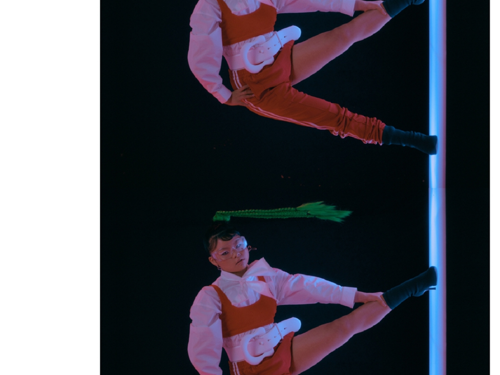 轩辕传奇手游如何申请退款？(传奇4有多少版本啊手游？)插图