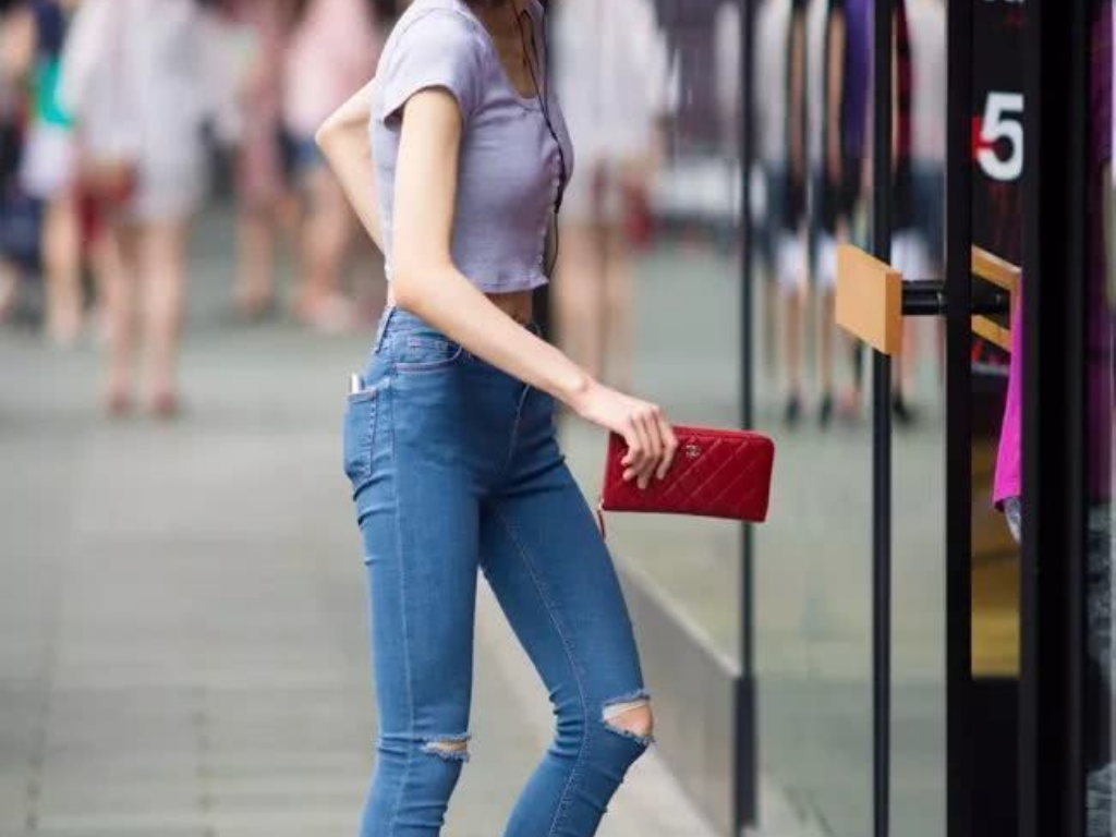 热血传奇手游单机利润多少？(热血传奇手游首战在哪里？)插图