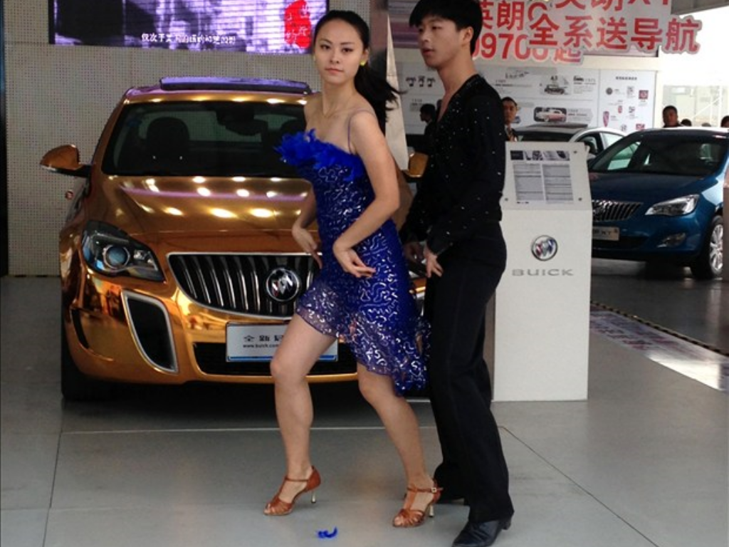 狂暴传奇vip手游多少钱？(手游传奇要充多少钱合适？)插图