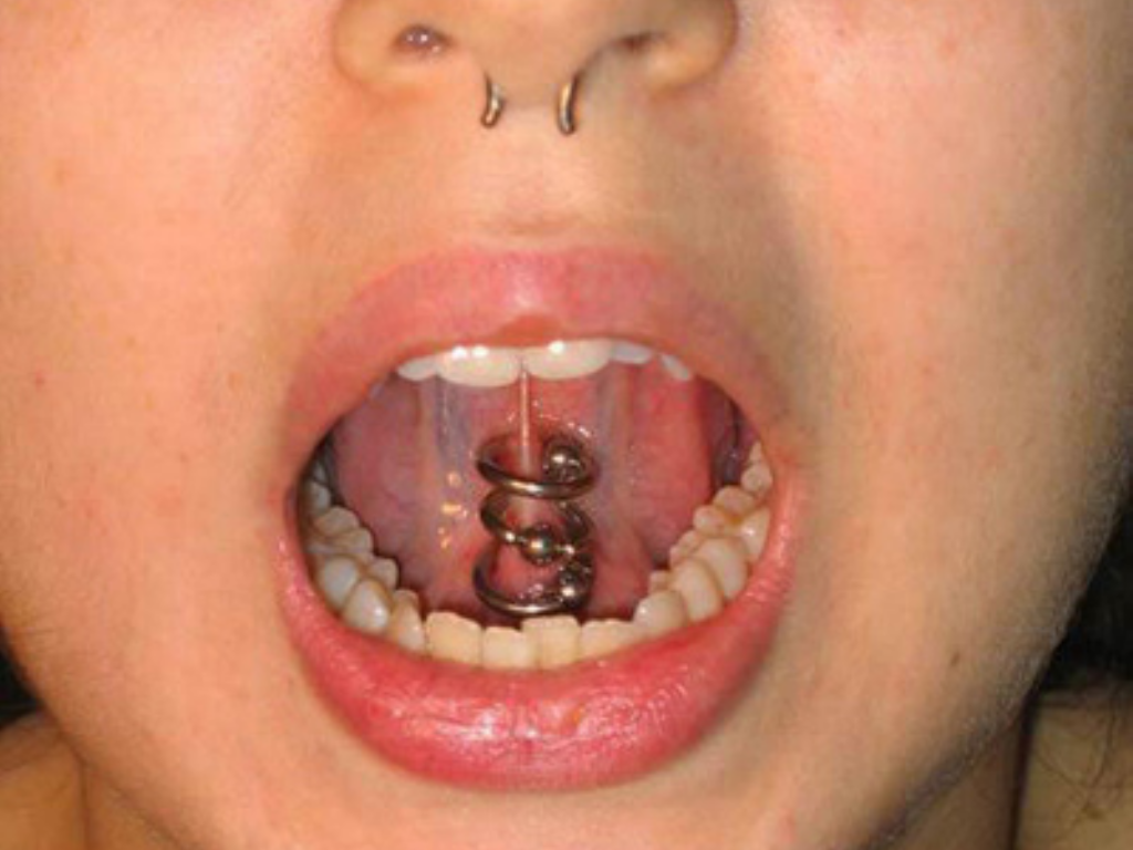 手游古云传奇如何找回账号？(实况手游传奇多少金币？)插图