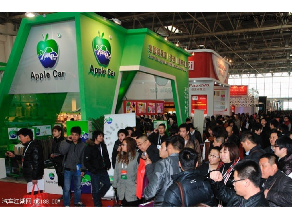 玩传奇手游花多少钱合适？(传奇手游哪里有禁地卖的？)插图