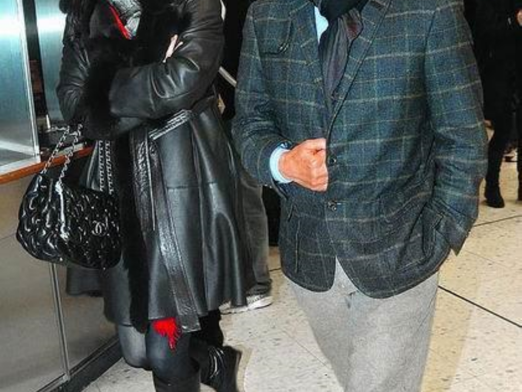 手游传奇技能书哪里回收？(传奇手游vip10多少钱？)插图