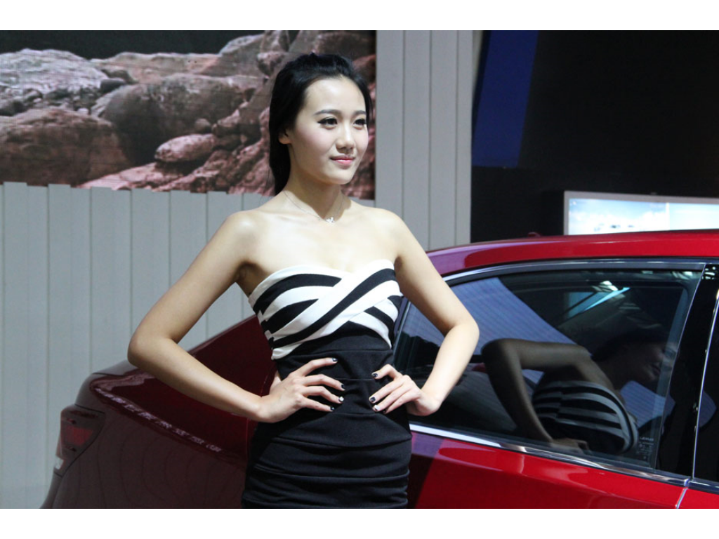 热血传奇手游多少级练体？(传奇手游武器暴击属性多少？)插图