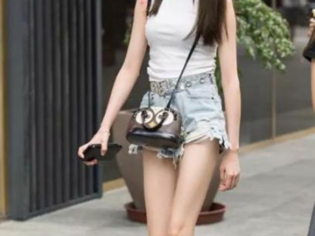 手游如何玩皇子传奇战队？(最新传奇手游网站多少钱？)插图