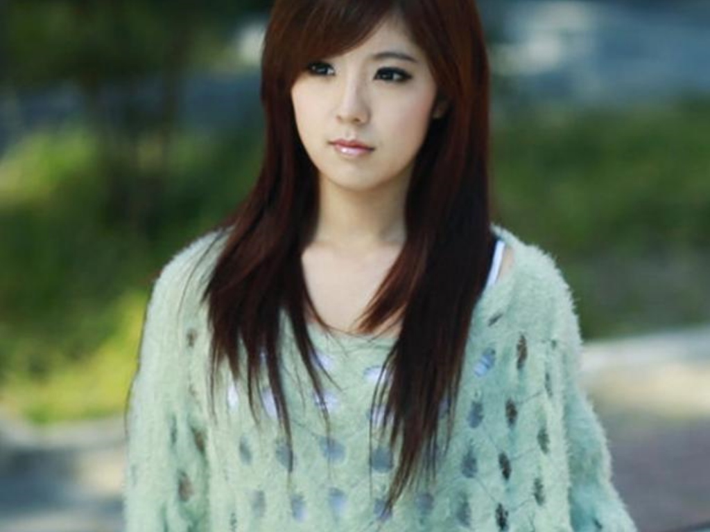 冰雪复古传奇手游哪里入会？(传奇手游卧龙商人在哪里？)插图