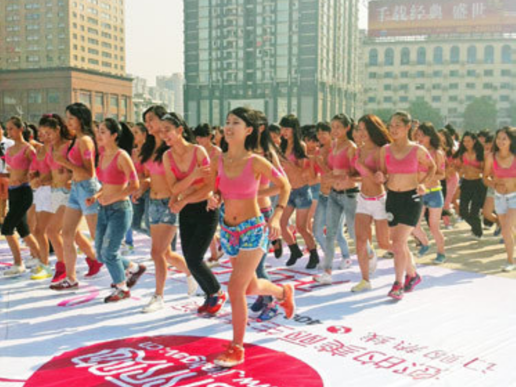 手游传奇转服发行时间多久？(凤凰传奇手游哪里下载？)插图